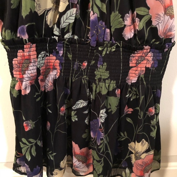 Express Floral Blouse - Picture 5 of 6